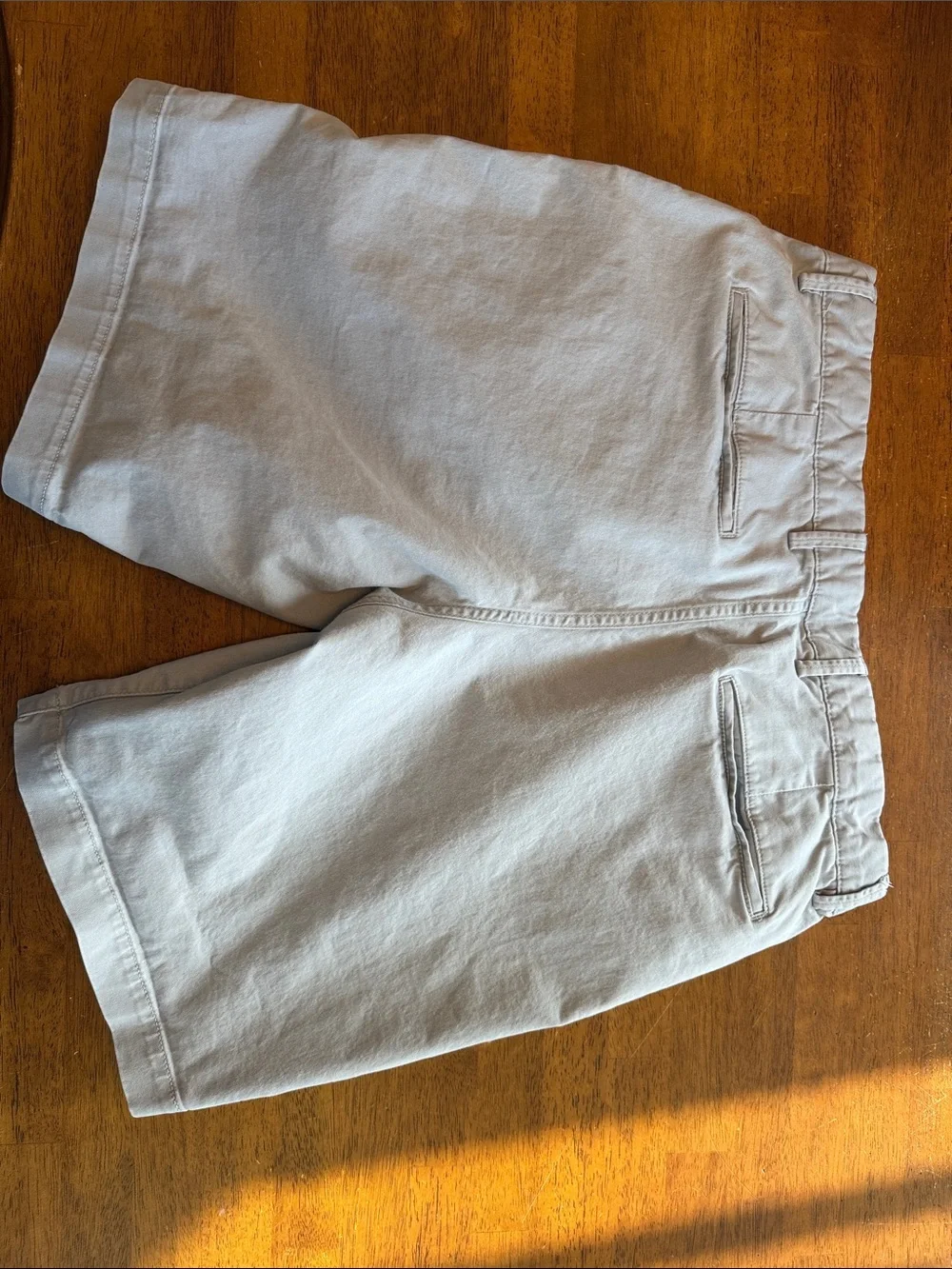 GAP Men’s Casual Cotton Chino Shorts - Light Grey/Stone